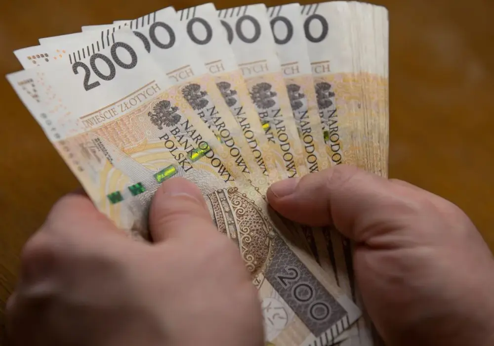 Najniższa krajowa netto - Ile faktycznie dostaniesz?