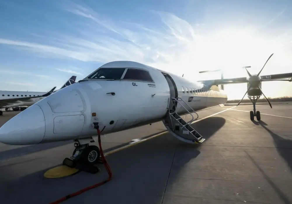 Pilot samolotu - Ile kosztuje i ile zarabia? Sprawdź!