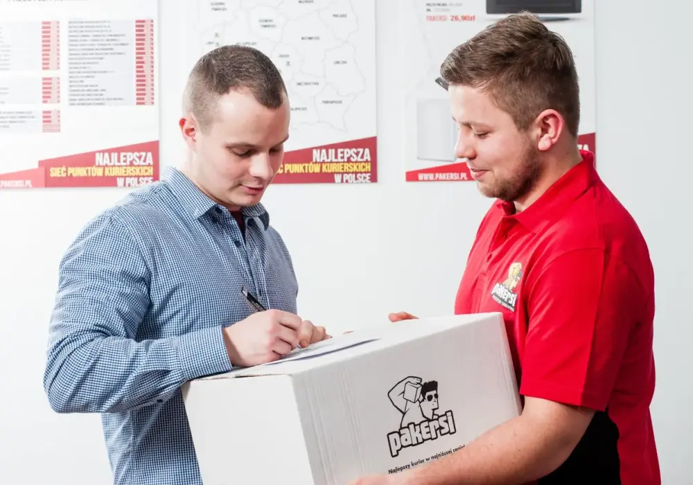 Zarobki kuriera w Polsce - Ile naprawdę zostaje na koncie?
