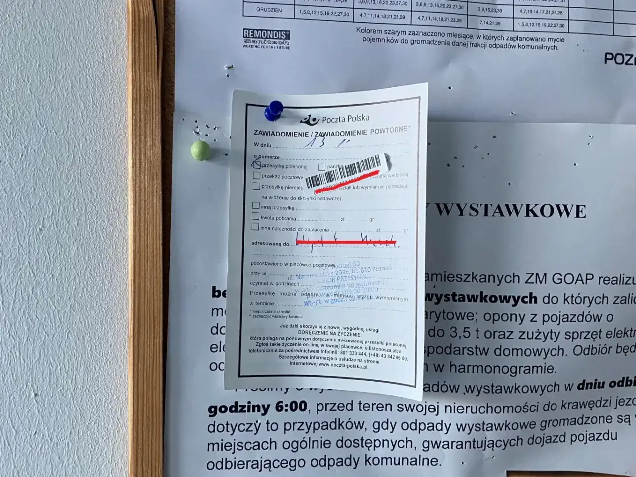 Zawiadomienie Poczty Polskiej o przesyłce poleconej. Na dokumencie zaznaczono opcję 