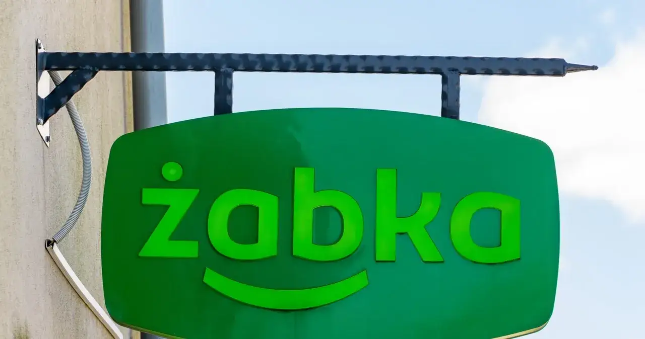 Zdjęcie Ile zarabia pracownik Żabki? Zaskakujące różnice w wynagrodzeniu