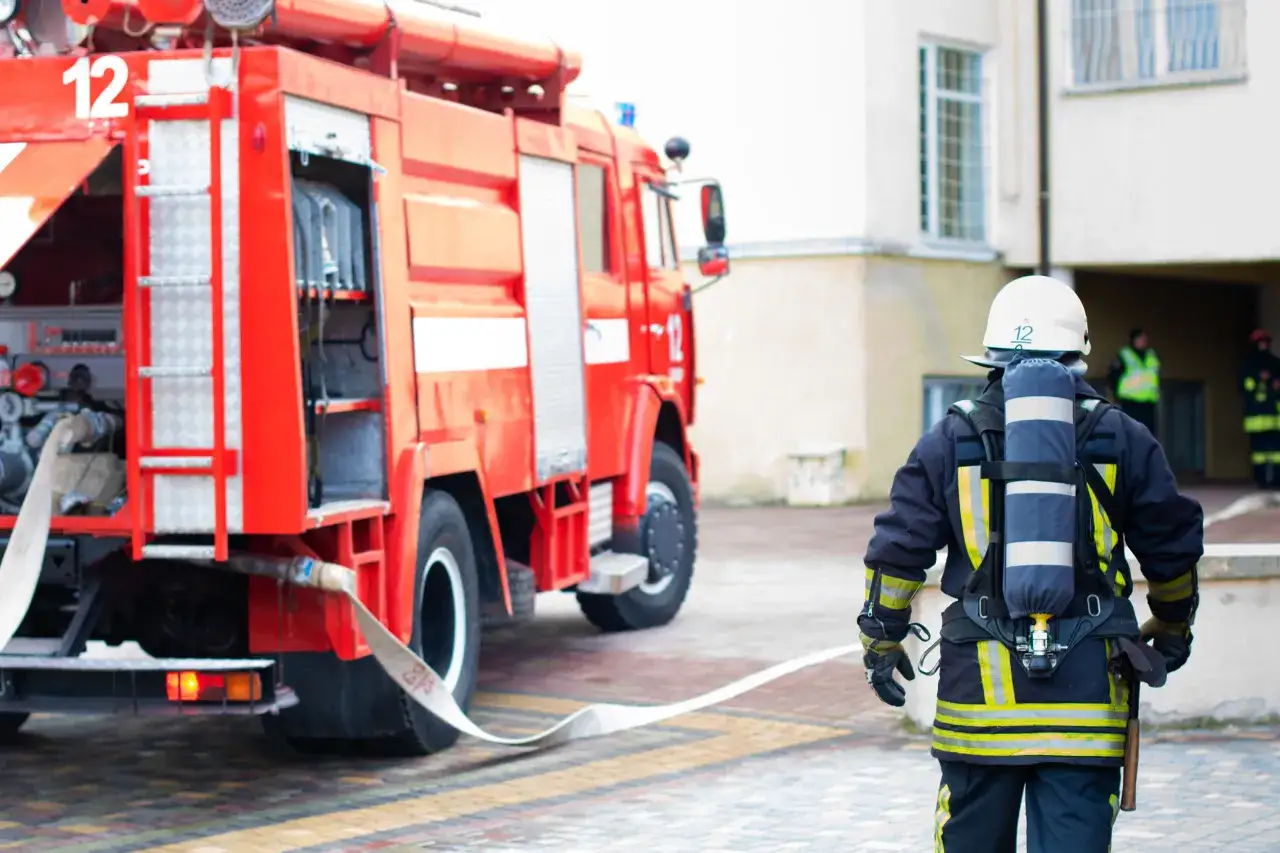 Zdjęcie Ile zarabia strażak w Polsce? Zaskakujące fakty o wynagrodzeniach