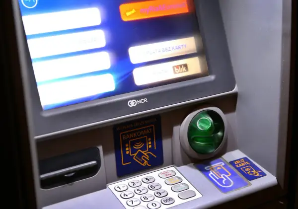 Płać BLIKIEM bez pomyłek - Internet, sklep, bankomat