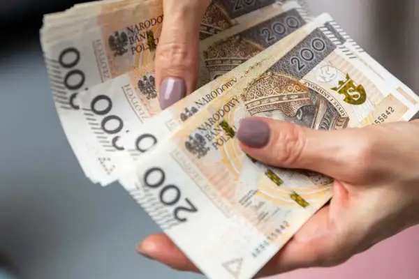 Dekret w prawie polskim - Czy Twój stary akt jest ważny?