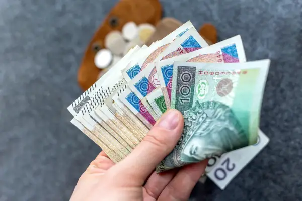 Renta chorobowa 2026 - Ile naprawdę dostaniesz z ZUS?