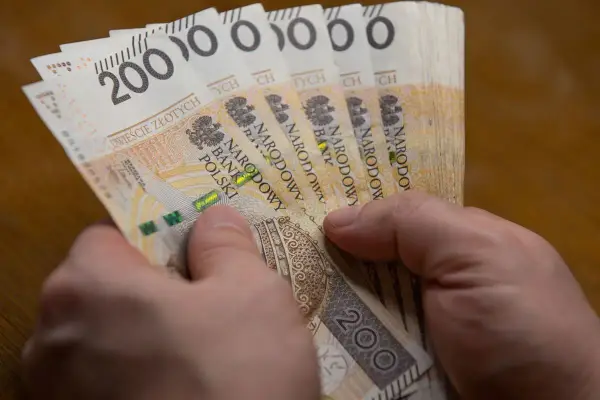 Najniższa krajowa netto - Ile faktycznie dostaniesz?