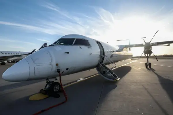 Pilot samolotu - Ile kosztuje i ile zarabia? Sprawdź!